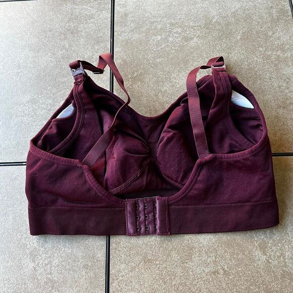 Set of nursing bras - Picture 5 of 6